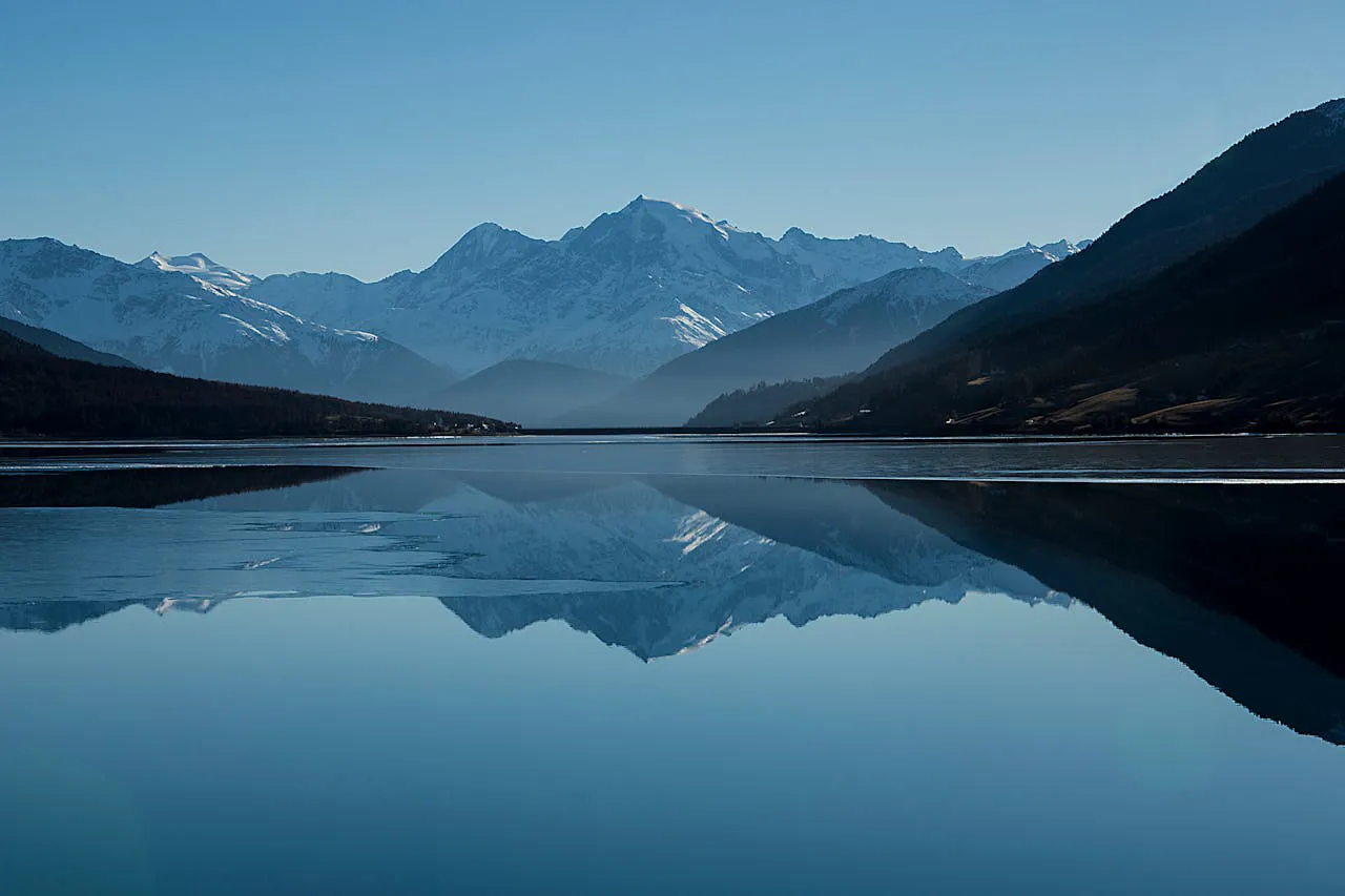 The Ultimate Guide to Tourism: Exploring the World Beyond the Tourist Traps